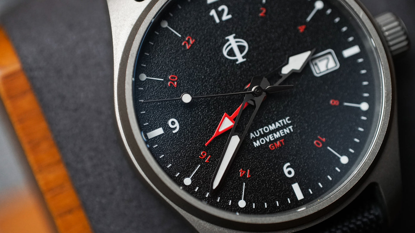 Hurricane GMT - Midnight Black - Titanium Case