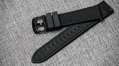 Hurricane GMT - Midnight Black - Titanium Case