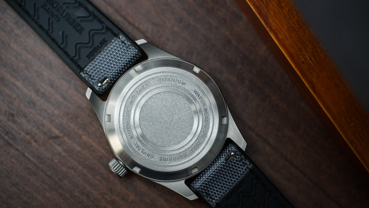 Hurricane GMT - Petroleum Blue - Titanium Case